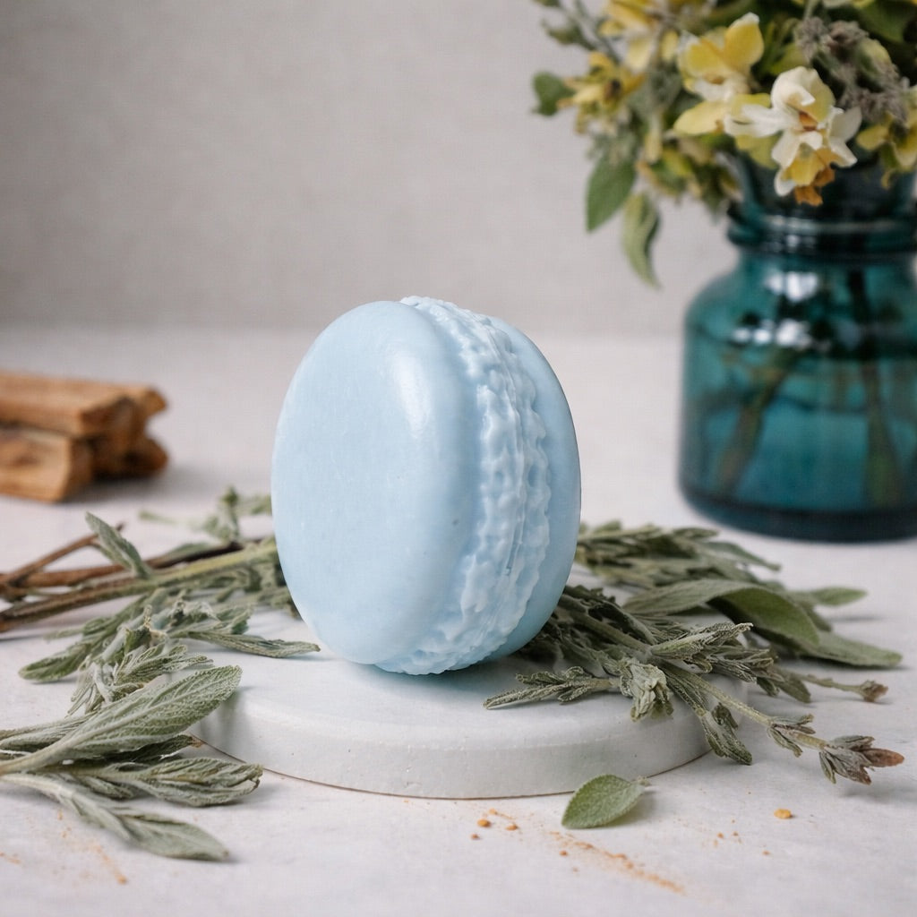 Bath Macaron - Blue Sage & Sandalwood