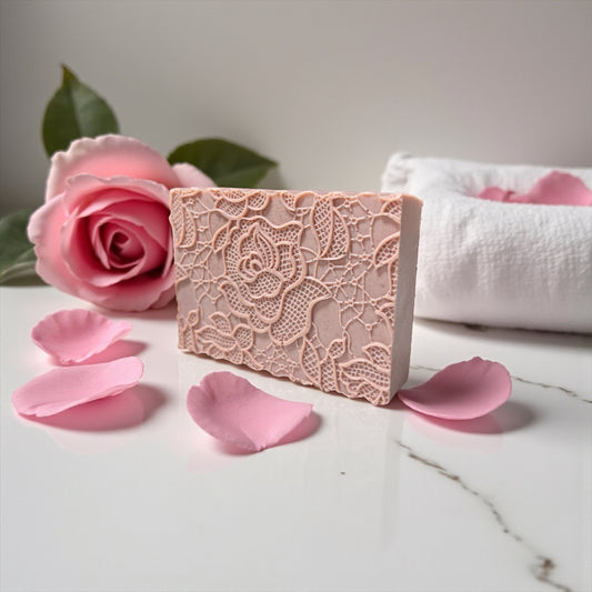 Savon Rose de Dentelle • Rose, Géranium, Karité