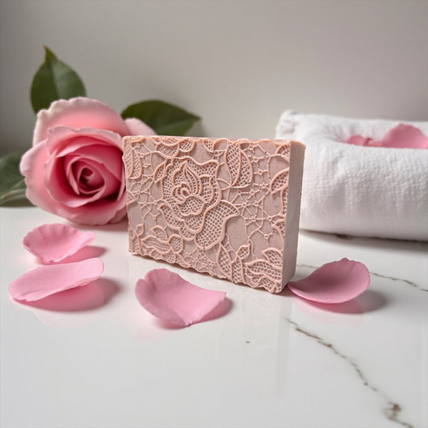 Savon Rose de Dentelle • Rose, Géranium, Karité